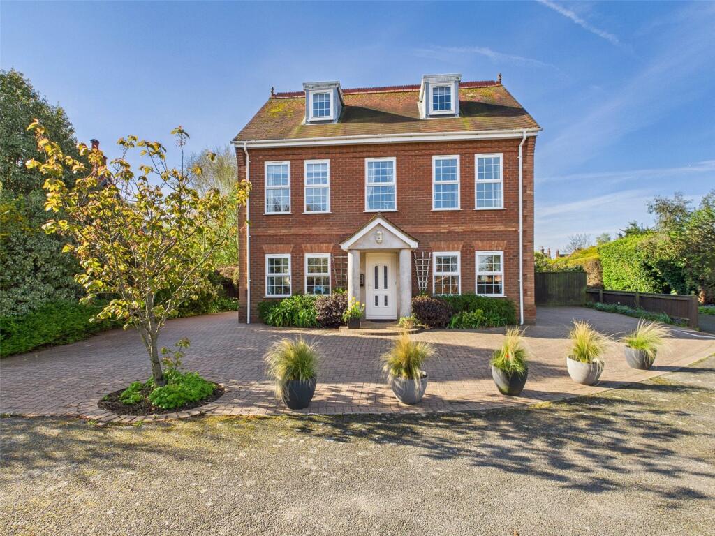 Main image of property: Candlet Grove, Felixstowe, Suffolk, IP11