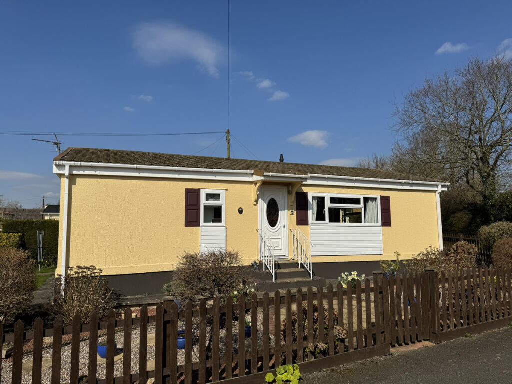 Main image of property: Upton Park, Main Street, Upton, PE28