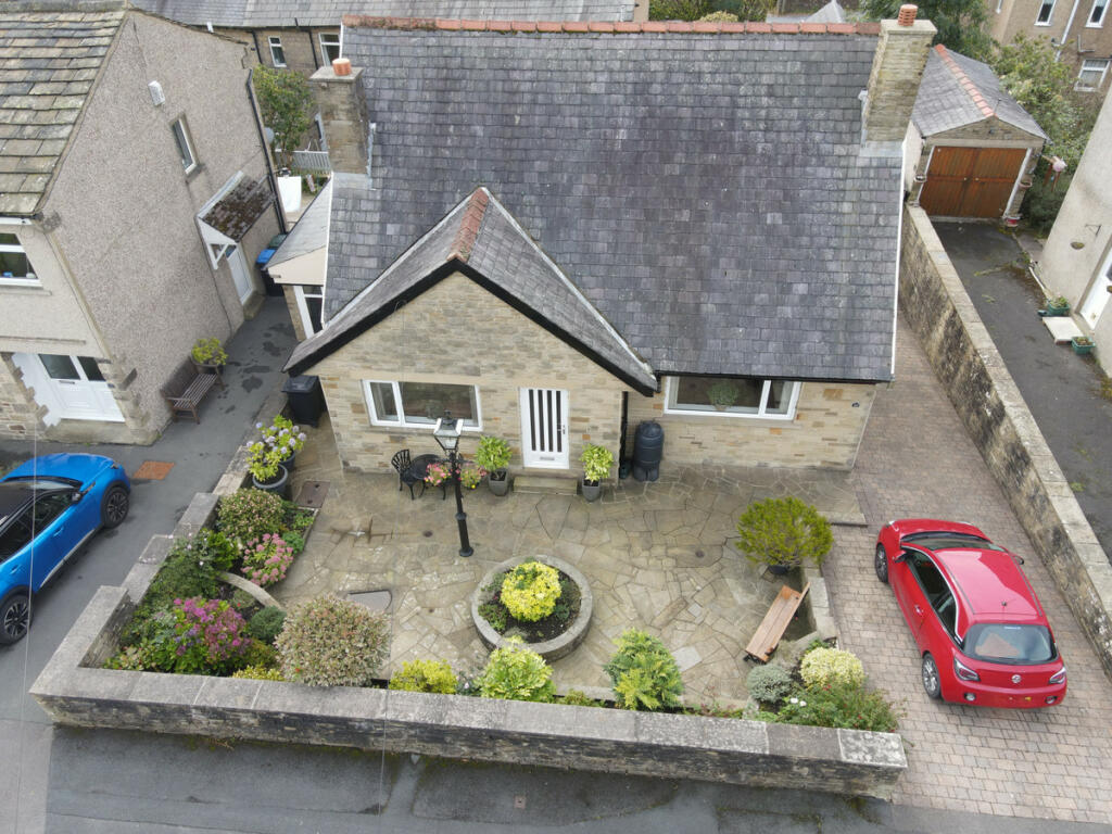 Additional property image - Moorfield Drive, Oakworth, BD22