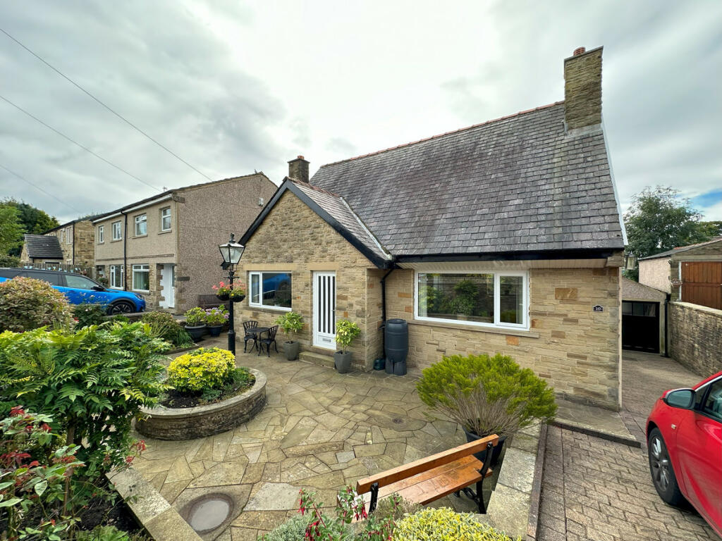 Additional property image - Moorfield Drive, Oakworth, BD22