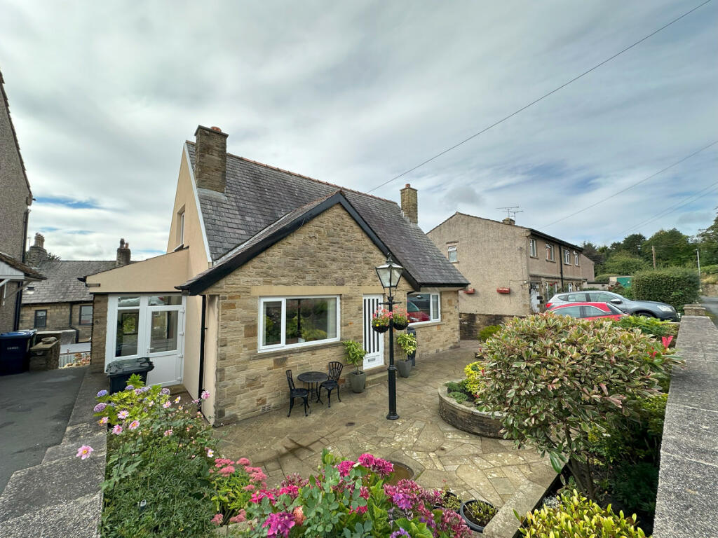 Additional property image - Moorfield Drive, Oakworth, BD22