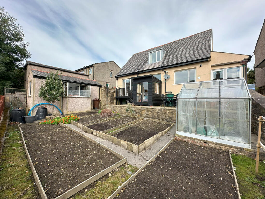 Additional property image - Moorfield Drive, Oakworth, BD22