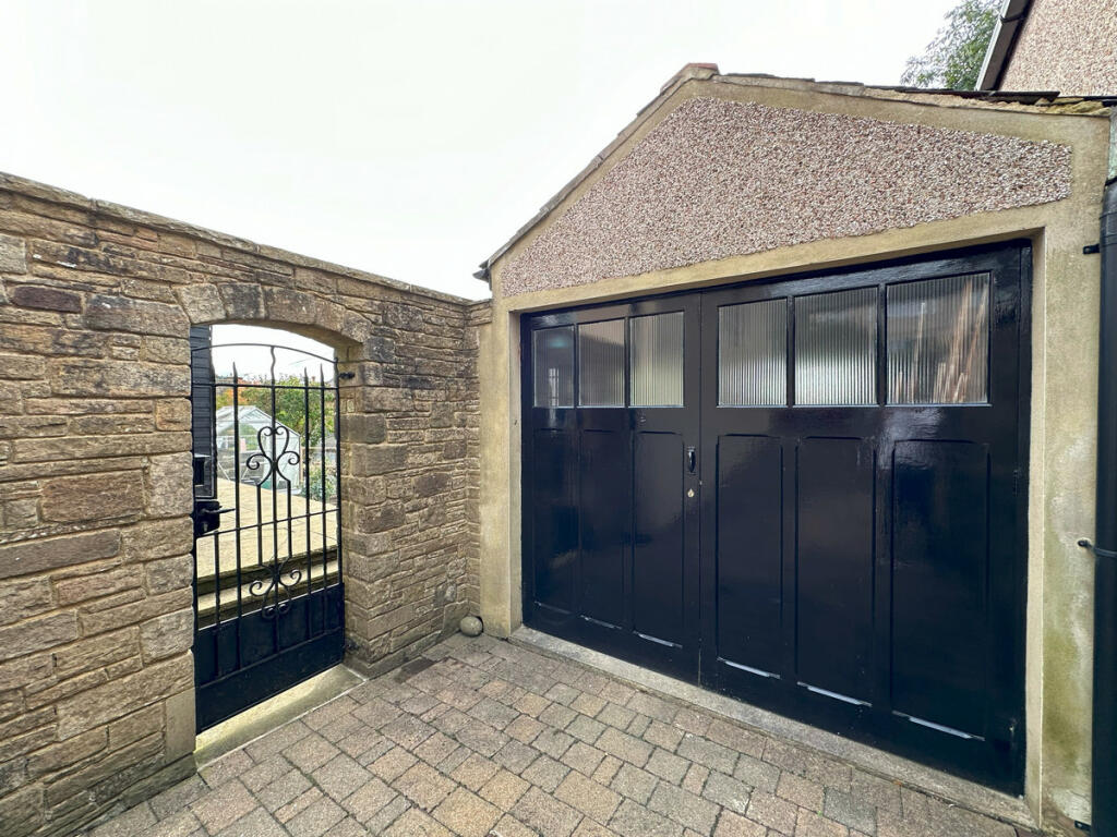Additional property image - Moorfield Drive, Oakworth, BD22