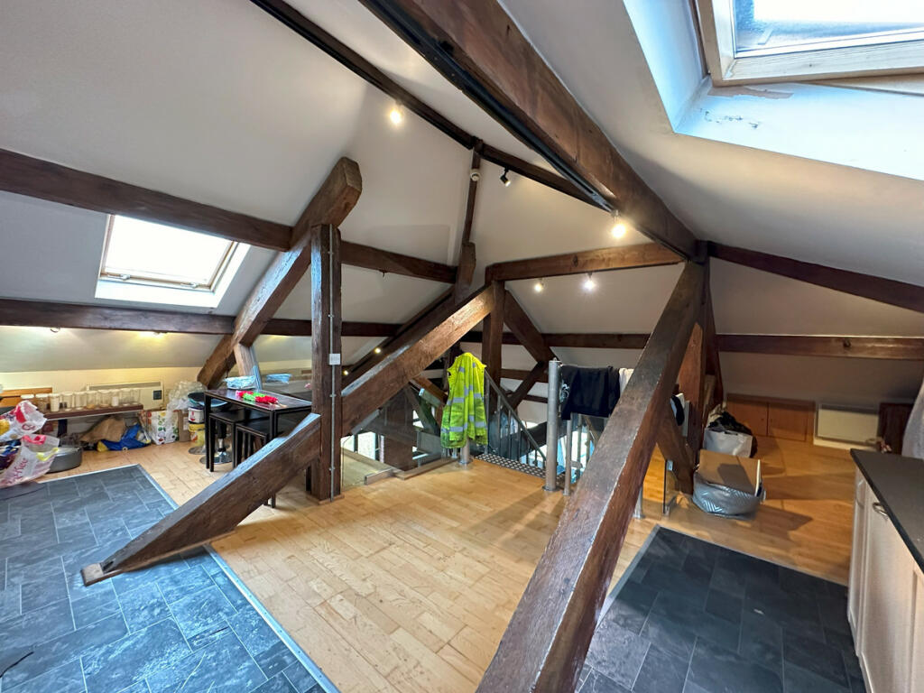Additional property image - Broad Street, Bradford, BD1