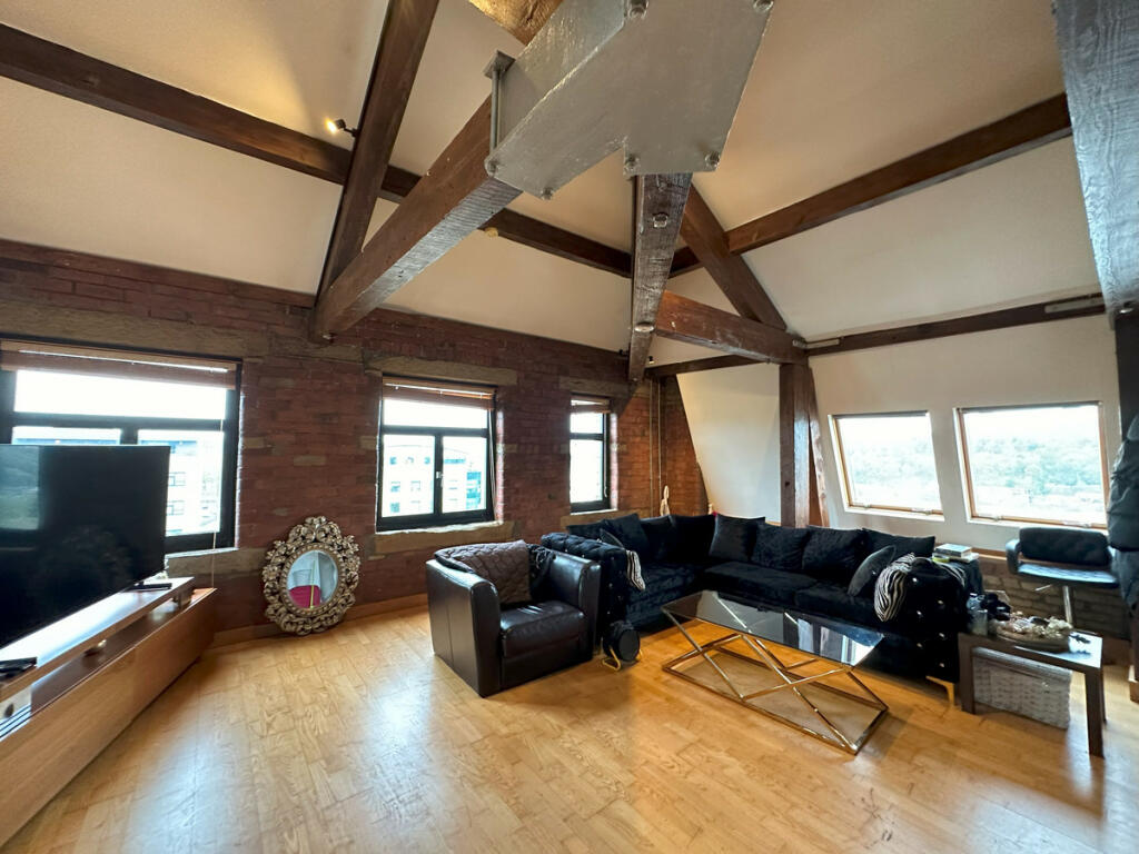 Additional property image - Broad Street, Bradford, BD1