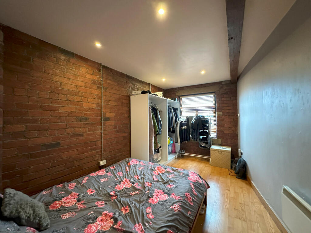 Additional property image - Broad Street, Bradford, BD1
