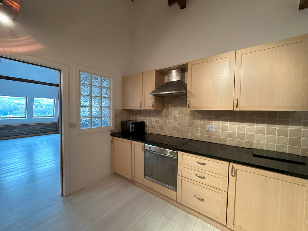 Additional property image - Broad Street, Bradford, BD1
