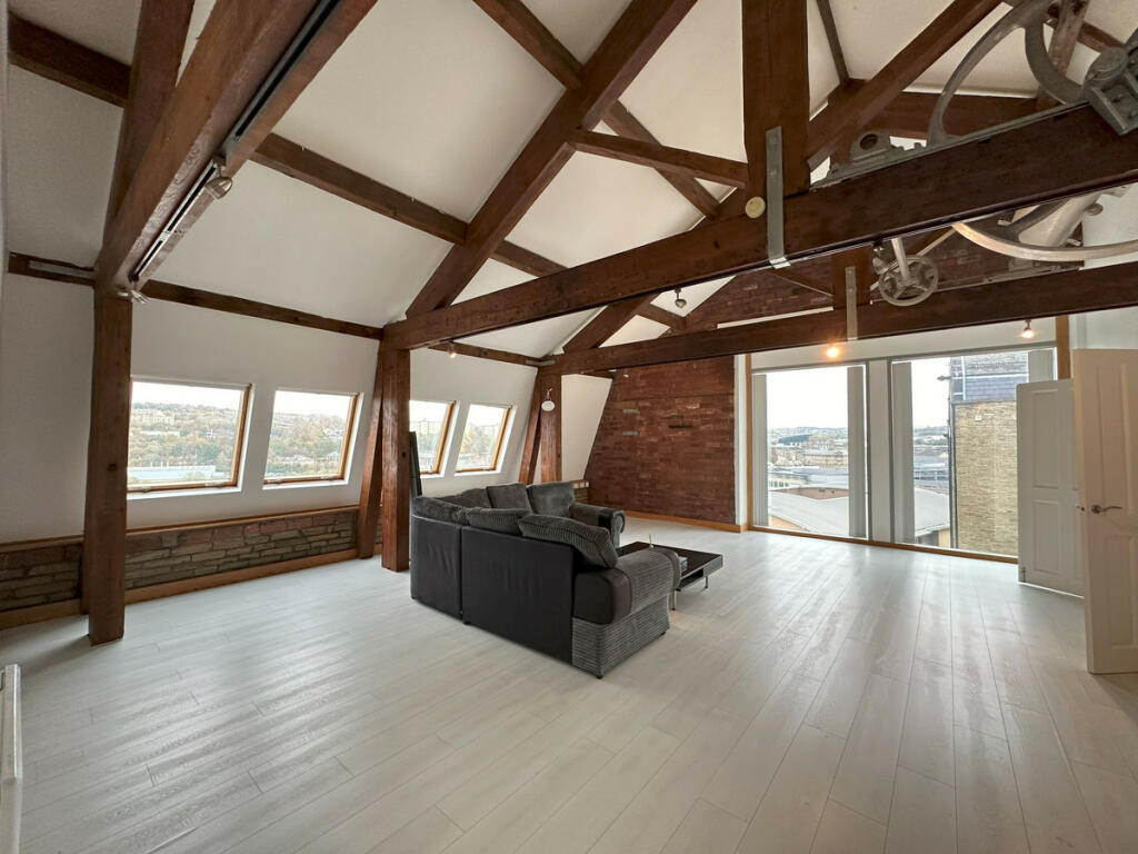 Additional property image - Broad Street, Bradford, BD1