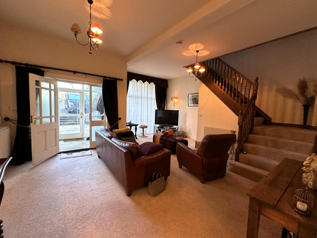 Additional property image - Lower Holme Way, Keighley, BD22