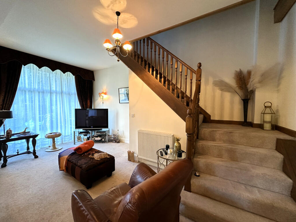 Additional property image - Lower Holme Way, Keighley, BD22