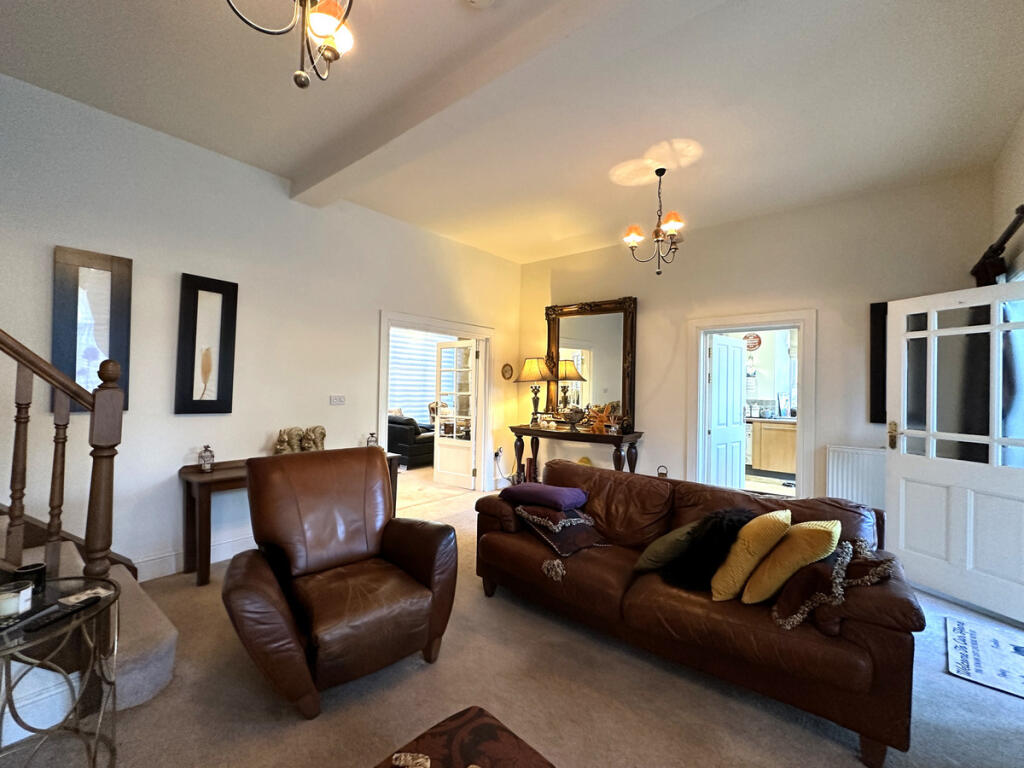 Additional property image - Lower Holme Way, Keighley, BD22