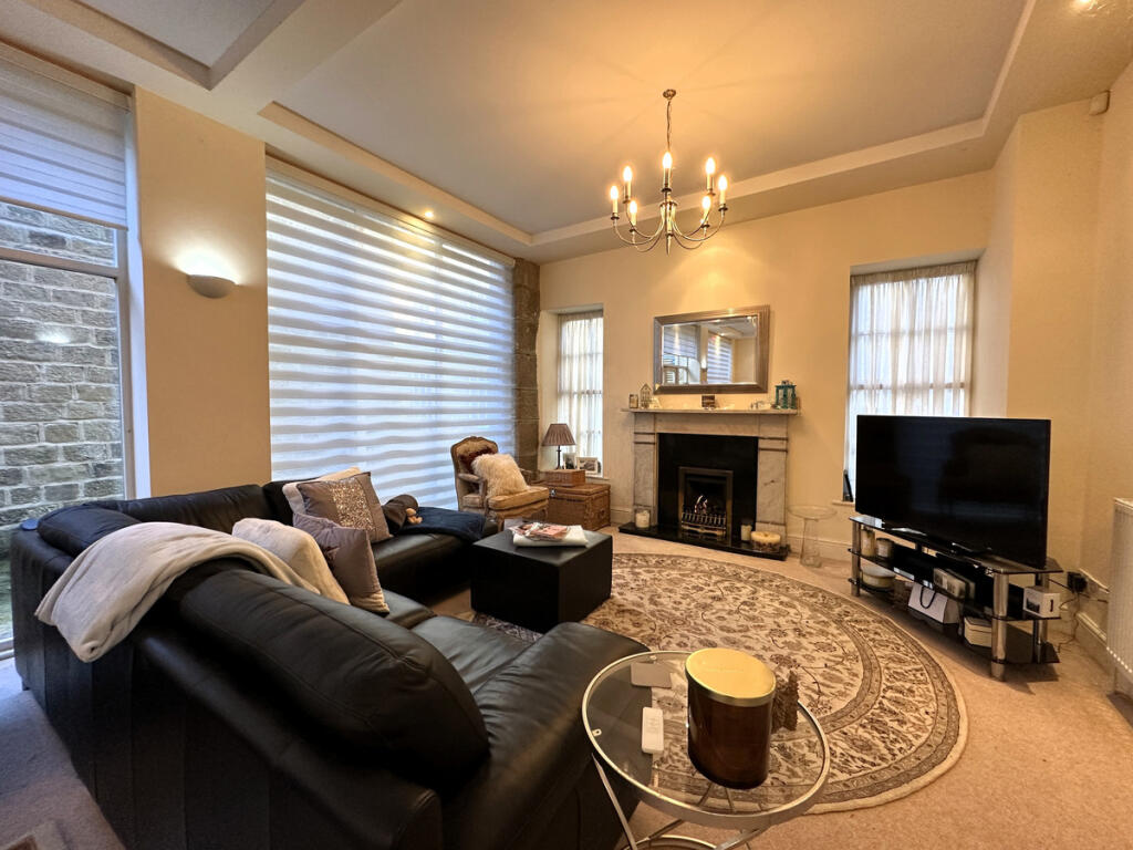 Additional property image - Lower Holme Way, Keighley, BD22