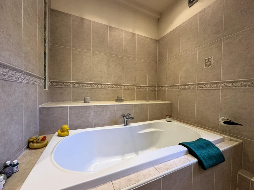 Additional property image - Lower Holme Way, Keighley, BD22