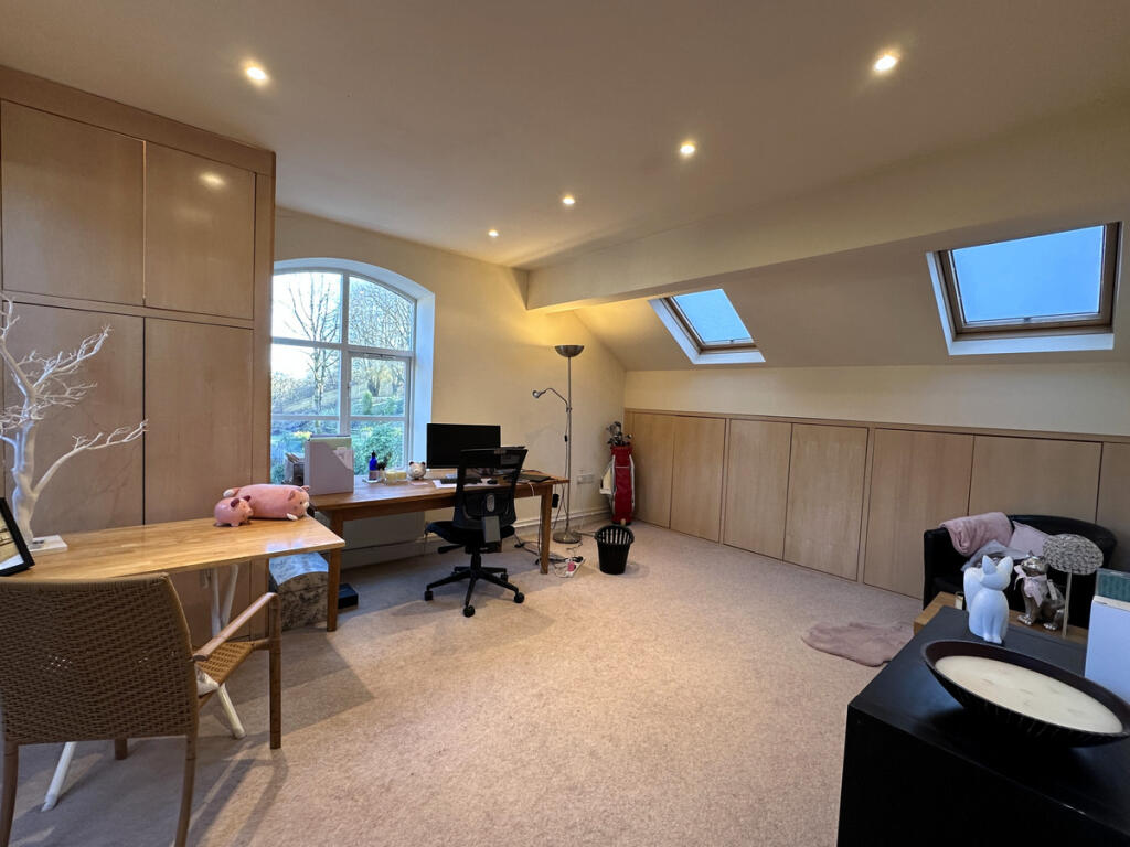 Additional property image - Lower Holme Way, Keighley, BD22