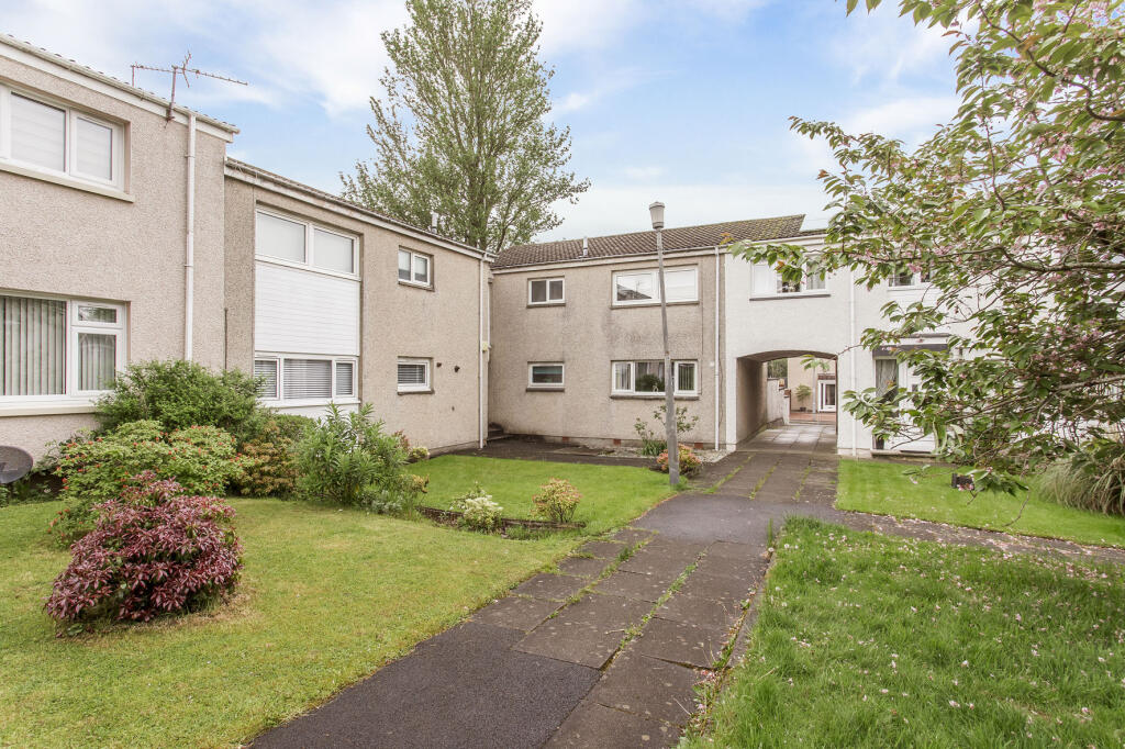 2 bedroom flat for sale in Glen More, East Kilbride, Glasgow, G74