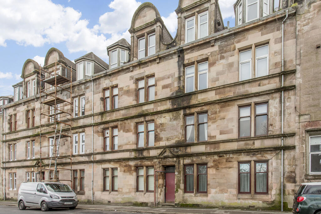 2 bedroom flat for sale in Holmscroft Street, Greenock, Renfrewshire, PA15