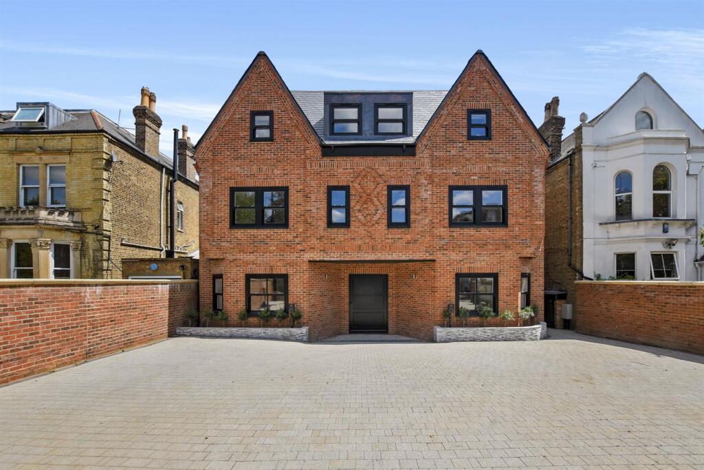 Main image of property: Plot 3 Luxen Court, The Ridgeway, Enfield