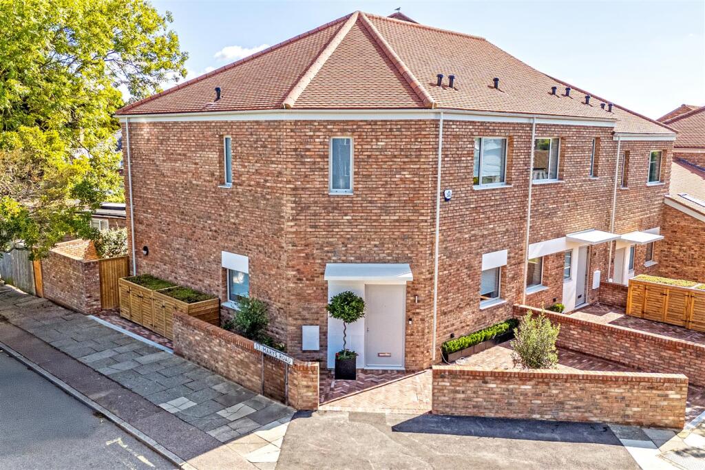 Main image of property: Plot 1 Burlington Place, Church Hill Road, Barnet