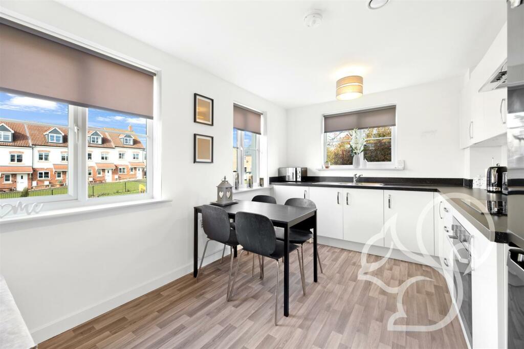 2 bedroom apartment for sale in Taylor Court, Great Cornard, Sudbury, CO10