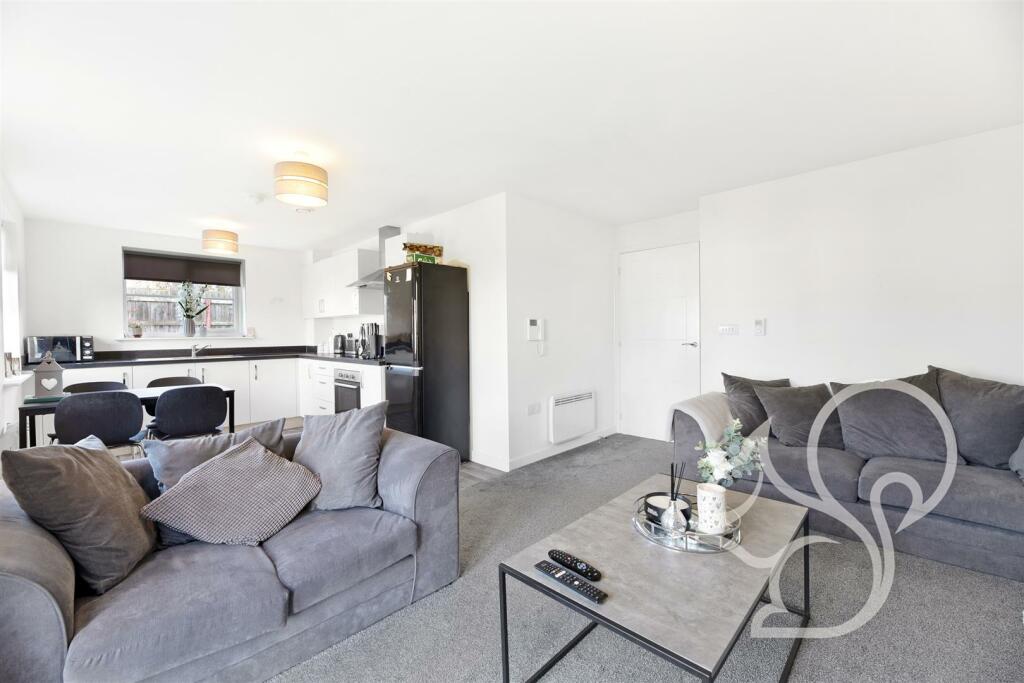 2 bedroom apartment for sale in Taylor Court, Great Cornard, Sudbury, CO10