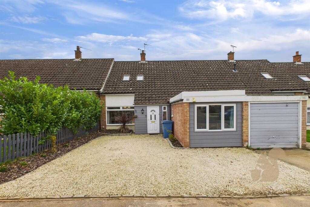Main image of property: Yeoman Crescent, Hadleigh