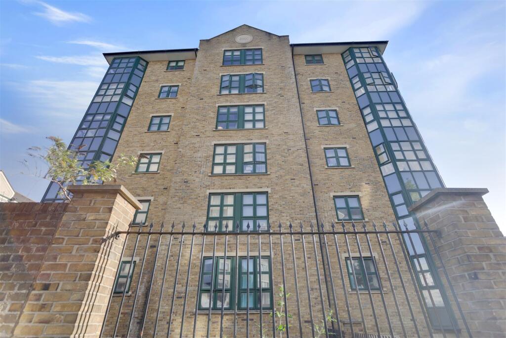 Main image of property: Lisson Grove, London
