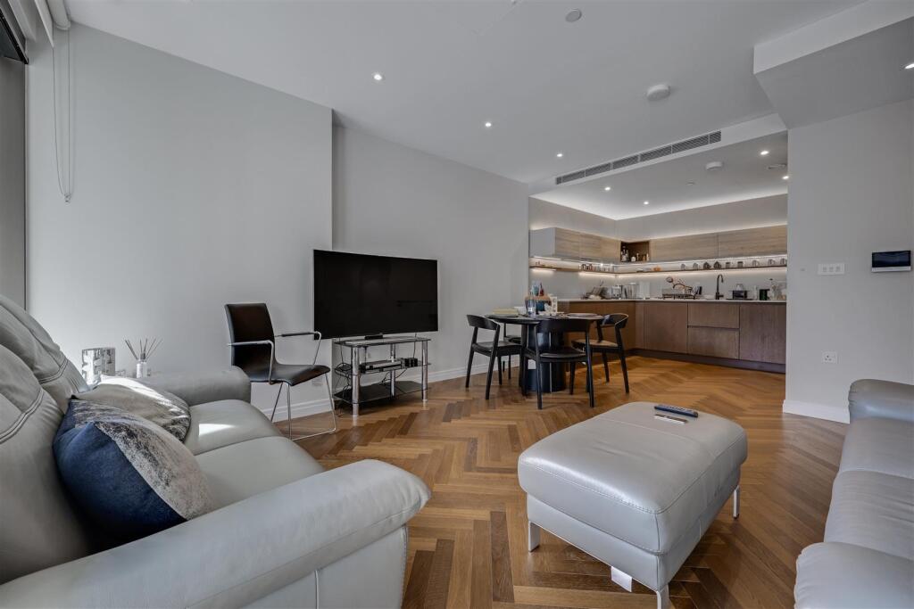 Main image of property: Saxon House, Parkland Walk, Chelsea, London, SW6