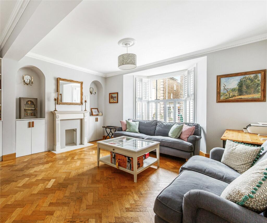 4 bedroom semidetached house for sale in Denmark Road, Ealing, W13