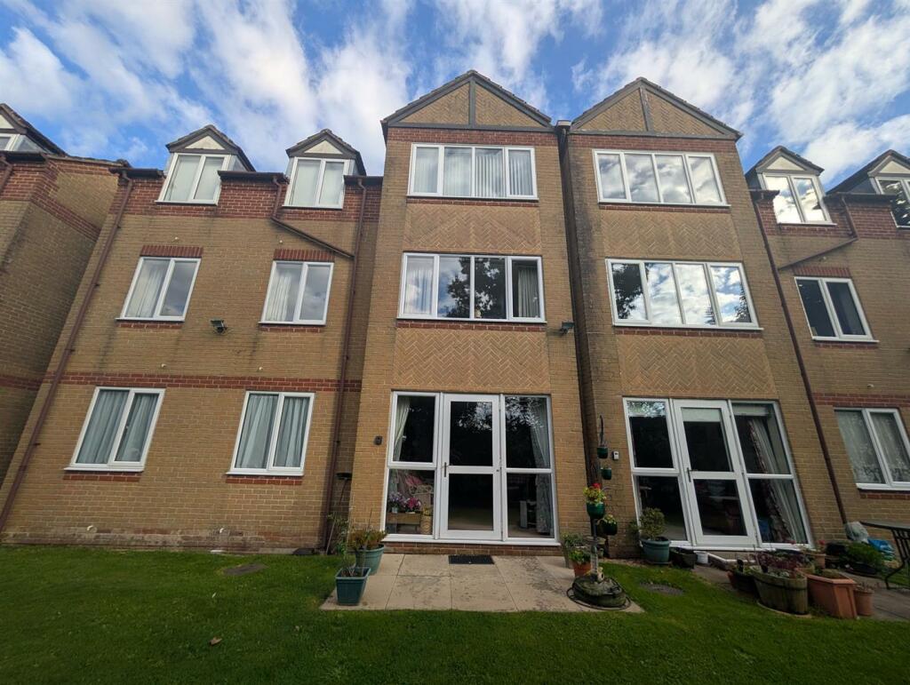 Main image of property: Mortimers Lane, Fair Oak