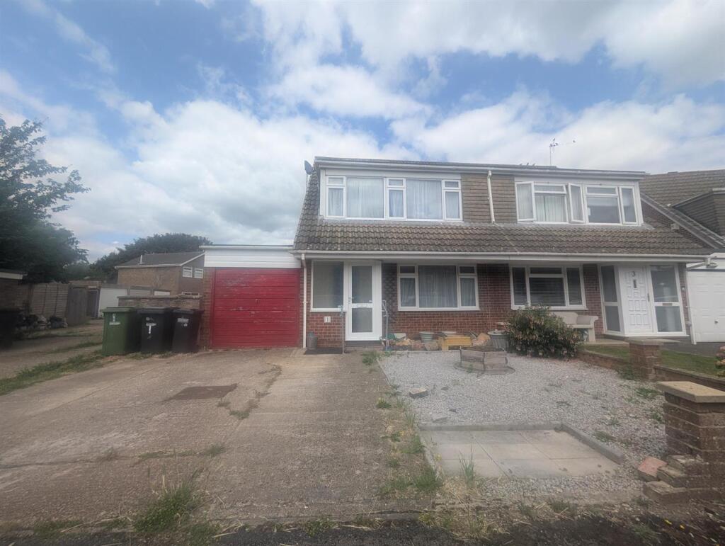 Main image of property: Hadleigh Gardens, BOYATT WOOD Eastleigh