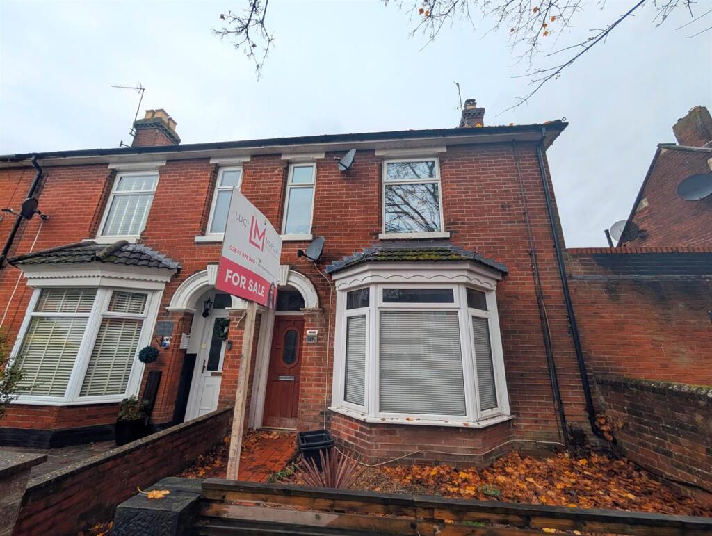 Main image of property: High Street, Eastleigh