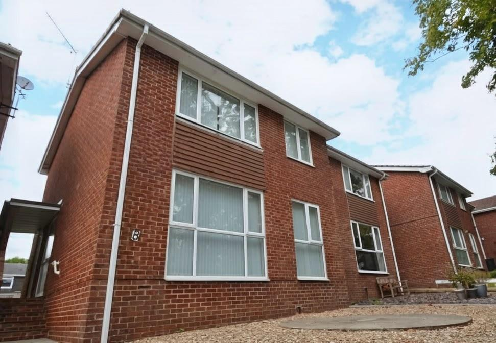 Main image of property: Fernside Walk, Fair Oak, Eastleigh