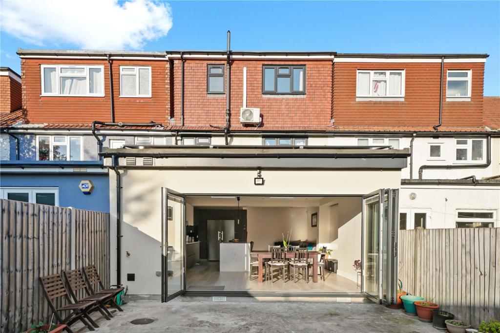 4 bedroom terraced house for sale in Kenley Road, London, SW19