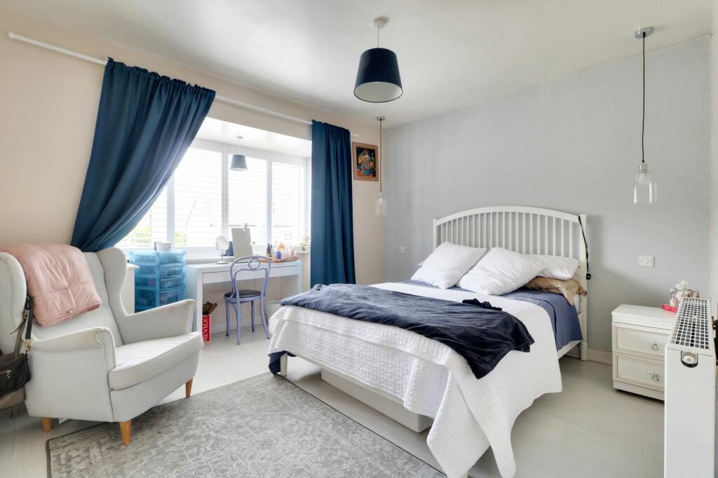 Additional property image - Centre Drive, Newmarket, CB8