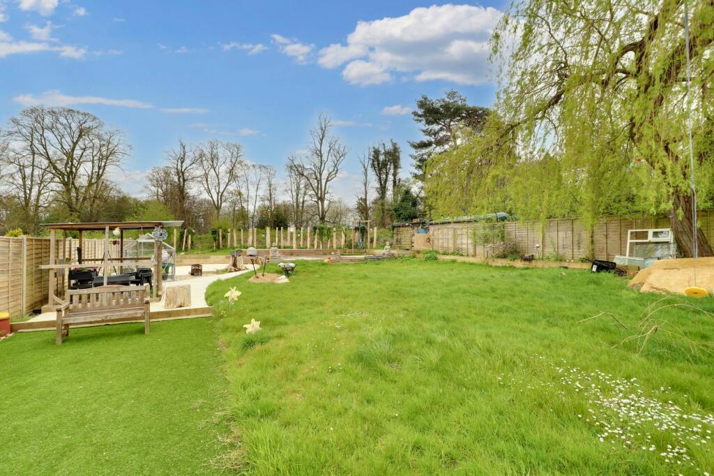 Additional property image - Centre Drive, Newmarket, CB8