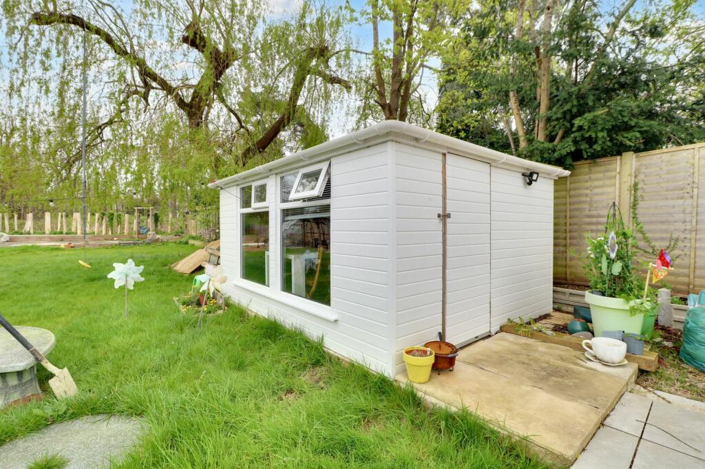 Additional property image - Centre Drive, Newmarket, CB8