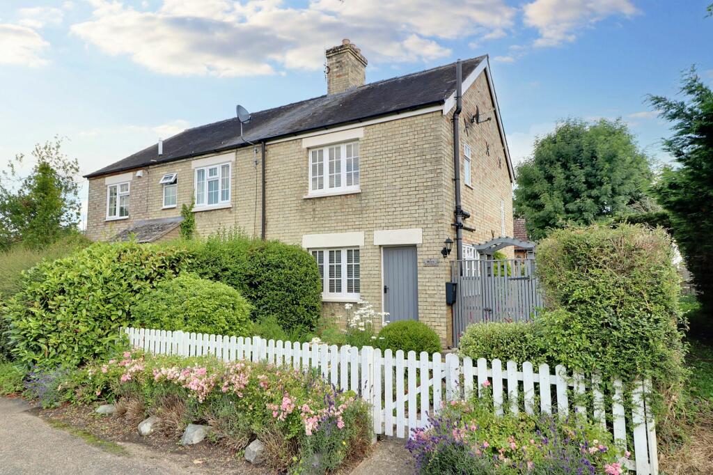 2 bedroom semidetached house for sale in Back Lane, Burrough Green, CB8