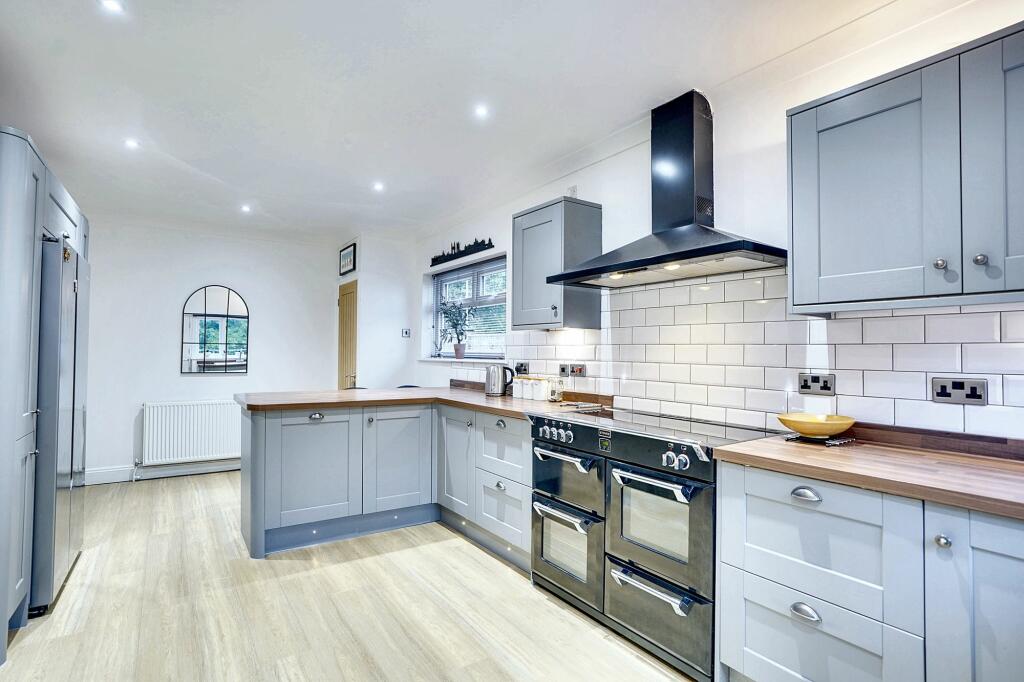 Additional property image - Newmarket Road, Cheveley, CB8