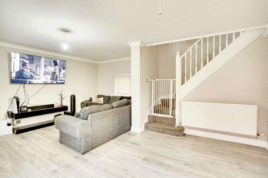 Additional property image - Hethersett Close, Newmarket, CB8