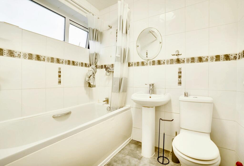 Additional property image - Hethersett Close, Newmarket, CB8