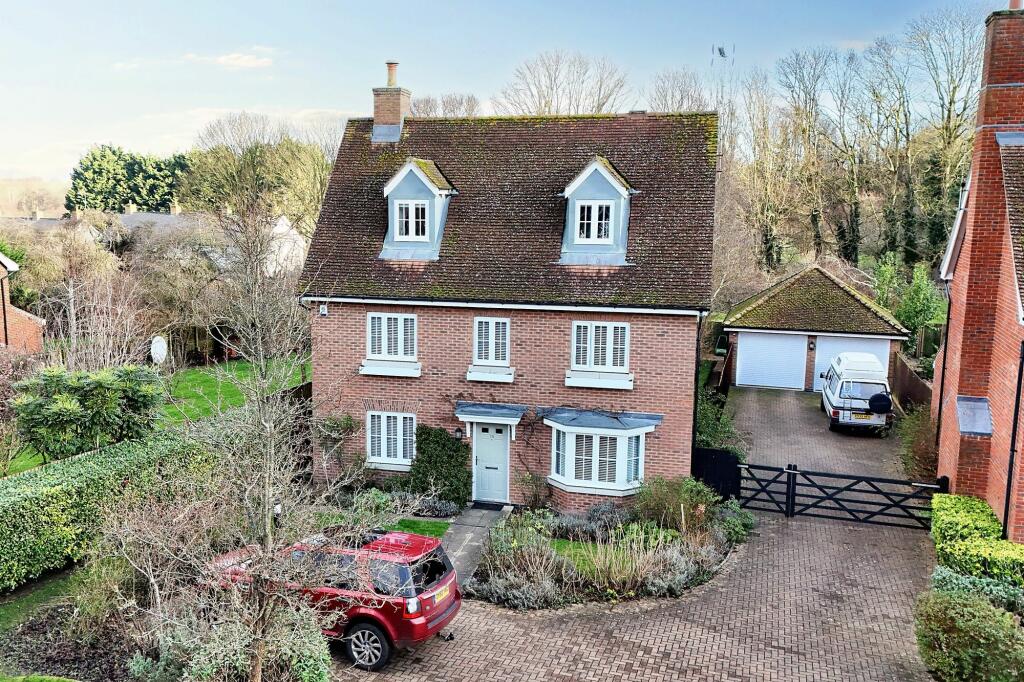 Primary image of Meadow Lane, Newmarket, CB8