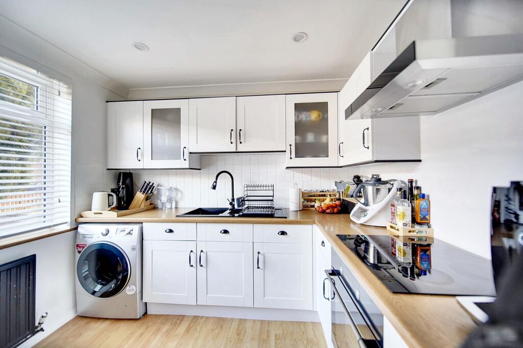 Additional property image - Aureole Walk, Newmarket, CB8