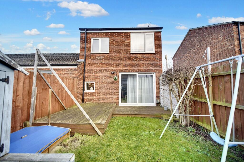 Additional property image - Aureole Walk, Newmarket, CB8