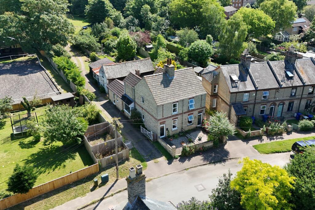 2 bedroom property for sale in North End Road, Exning, CB8