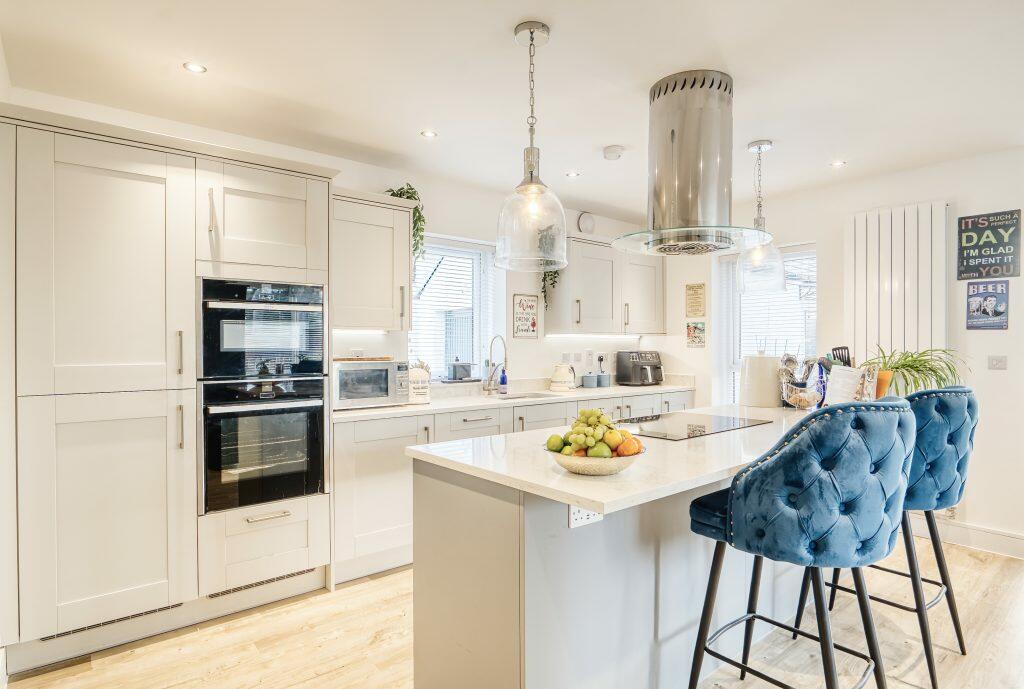 Additional property image - Stallings Close, Bristol, BS49 4GE