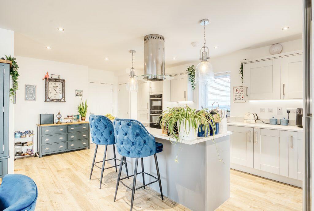 Additional property image - Stallings Close, Bristol, BS49 4GE