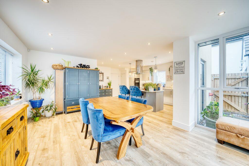 Additional property image - Stallings Close, Bristol, BS49 4GE