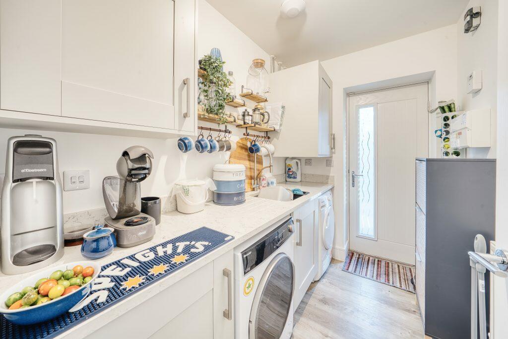 Additional property image - Stallings Close, Bristol, BS49 4GE