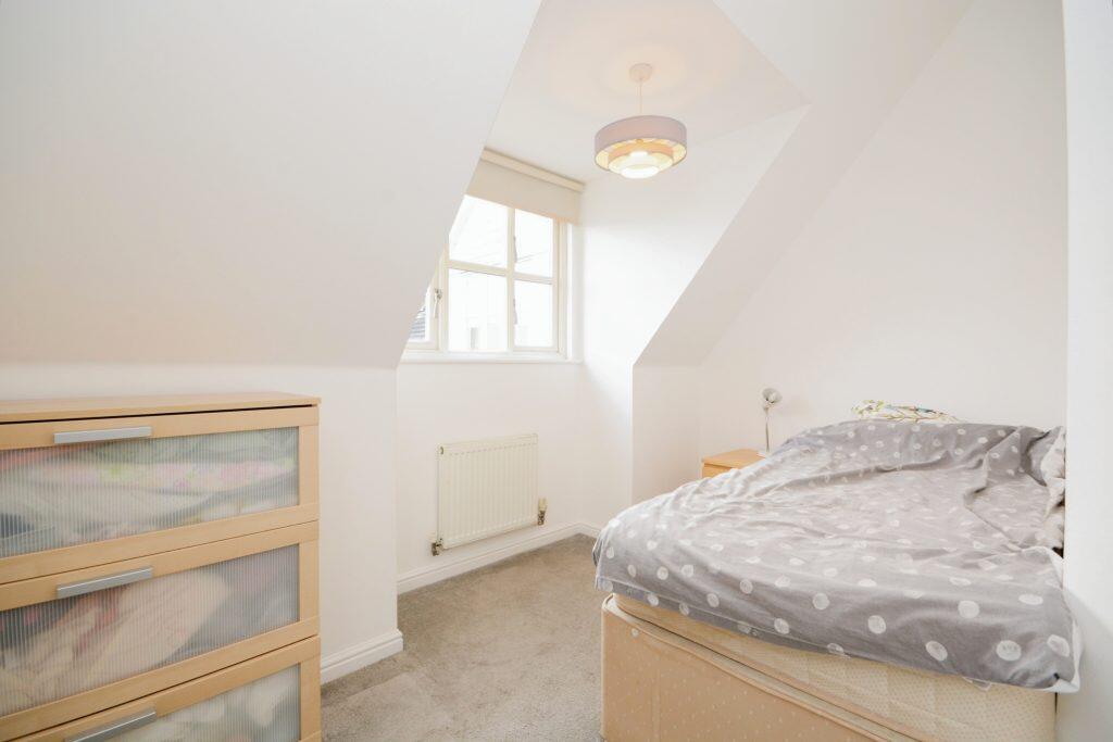 Additional property image - White Hart Way, Dunmow, CM6 1FS