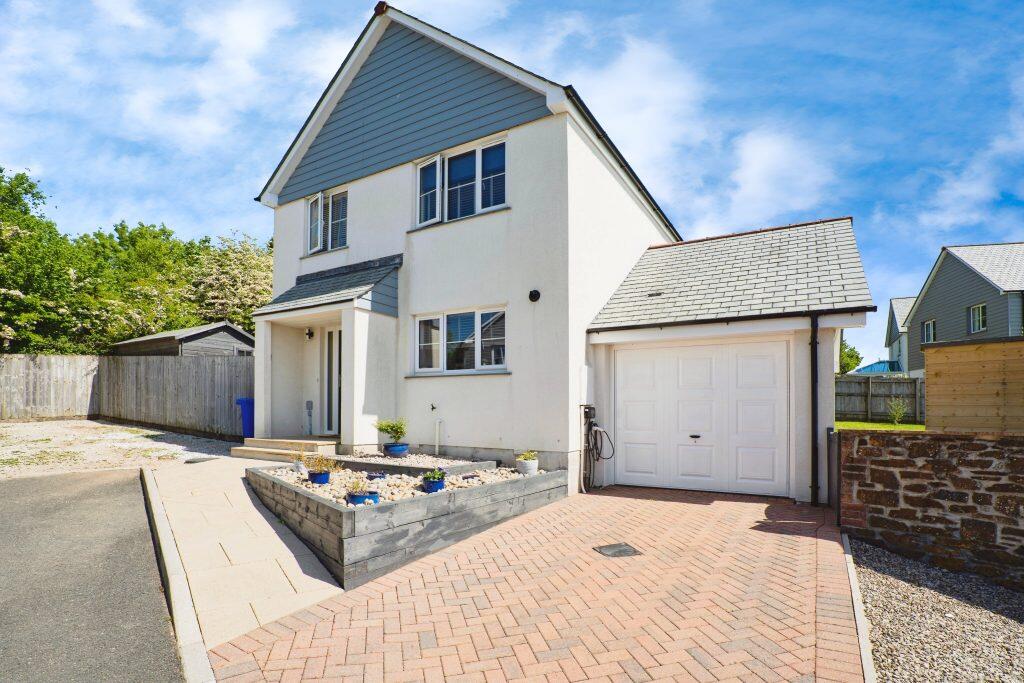 Main image of property: Maple Close, Liskeard, PL14 6FA